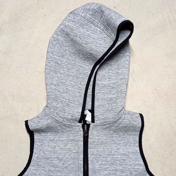 Lululemon Insculpt Gray Hooded Full Zip Active Gym Yoga Vest - Women's Size 4 - Picture 2 of 6